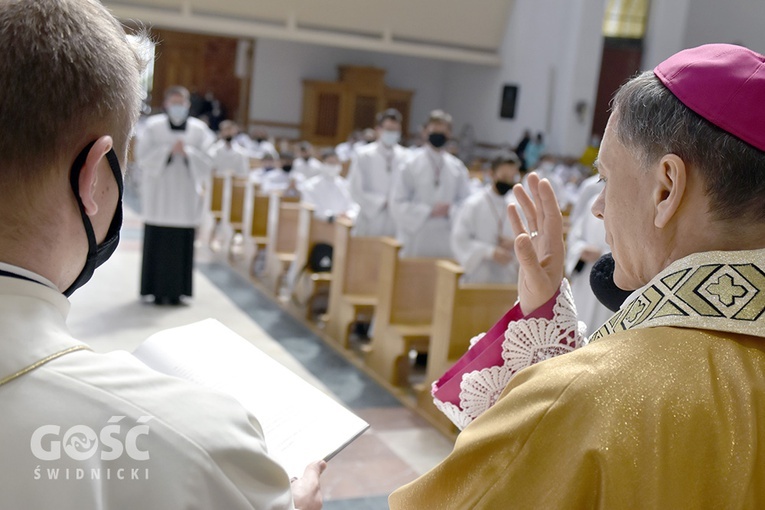 Błogosławieństwo ceremoniarzy i lektorów w diecezji świdnickiej 2021