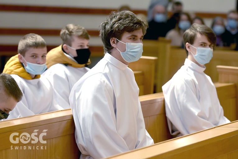 Błogosławieństwo ceremoniarzy i lektorów w diecezji świdnickiej 2021