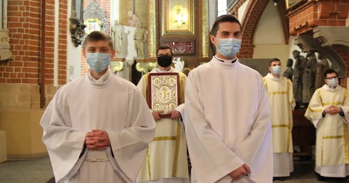 Dwóch nowych diakonów