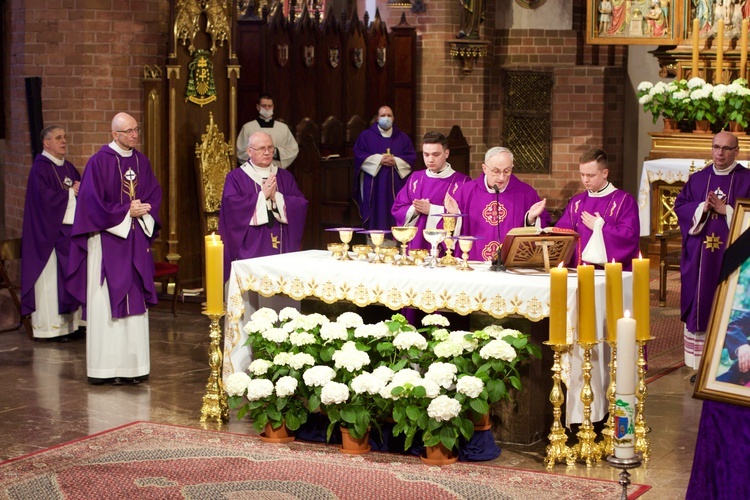 Uroczystości pogrzebowe abp. Ziemby