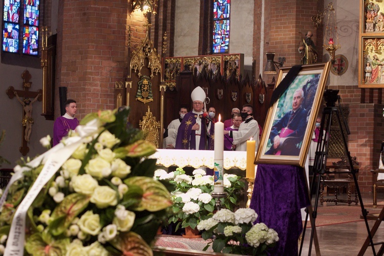 Uroczystości pogrzebowe abp. Ziemby