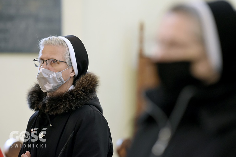 Wałbrzych. Pogrzeb s. Sylwii, zakrystianki parafii pw. św. Jerzego i MB Różańcowej