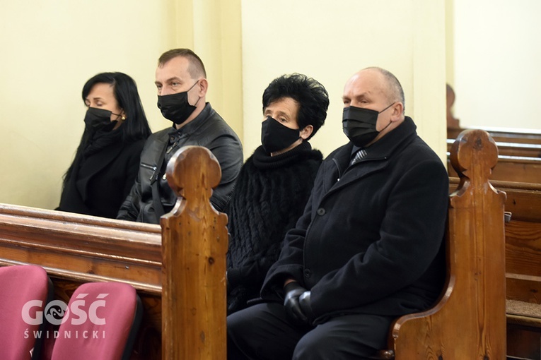 Wałbrzych. Pogrzeb s. Sylwii, zakrystianki parafii pw. św. Jerzego i MB Różańcowej