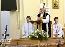 Uroczystości przewodniczył bp Ignacy Dec, emerytowany biskup świdnicki.