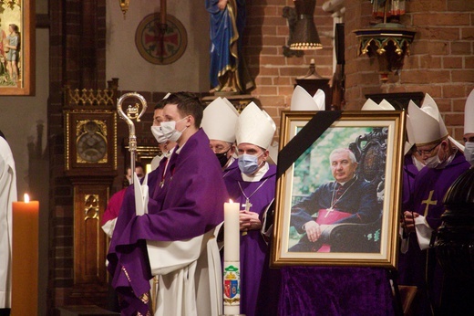 Pogrzeb abp. Wojciecha Ziemby