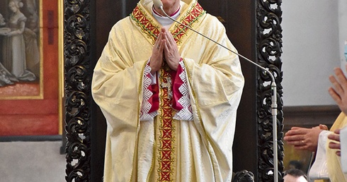 – Dziękuję wszystkim, którzy uczestniczyli w tej uroczystości. Niech ta modlitwa wyprasza nam szczególną opiekę i błogosławieństwo św. Wojciecha – mówił metropolita.