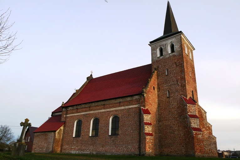 Całodobowa adoracja w Starzynie