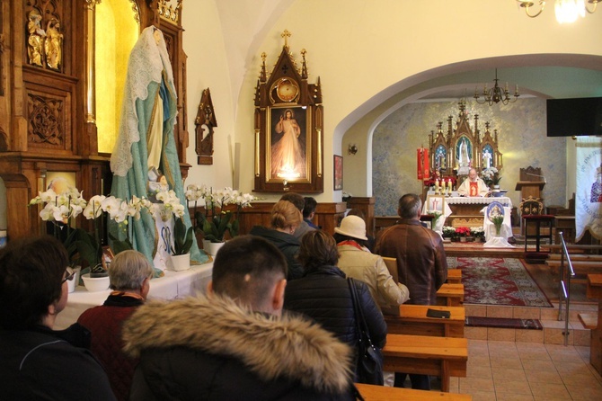 Lipiny. Peregrynacja szaty Matki Bożej Pomyślności z Quito