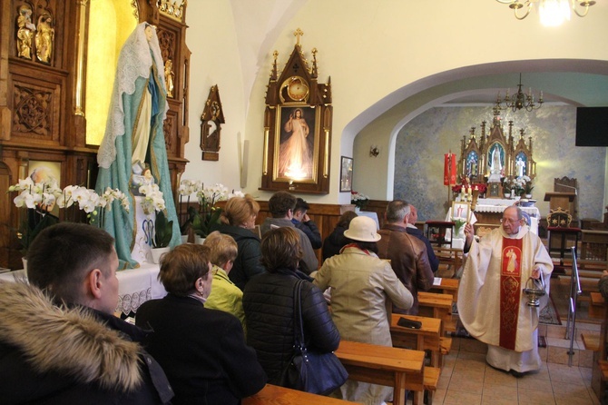 Lipiny. Peregrynacja szaty Matki Bożej Pomyślności z Quito