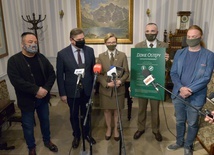 O nowych wystawach opowiadali pracownicy muzeum i radomscy leśnicy.