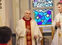 Ks. Henryk Galikowski święcenia kapłańskie przyjął 28 kwietnia 1957 roku.