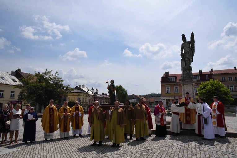 Zakończenie procesji jakubowej w 2020 roku przy figurze św. Floriana.