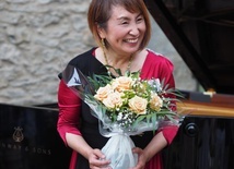 Atsuko Seta, światowej sławy pianistka.