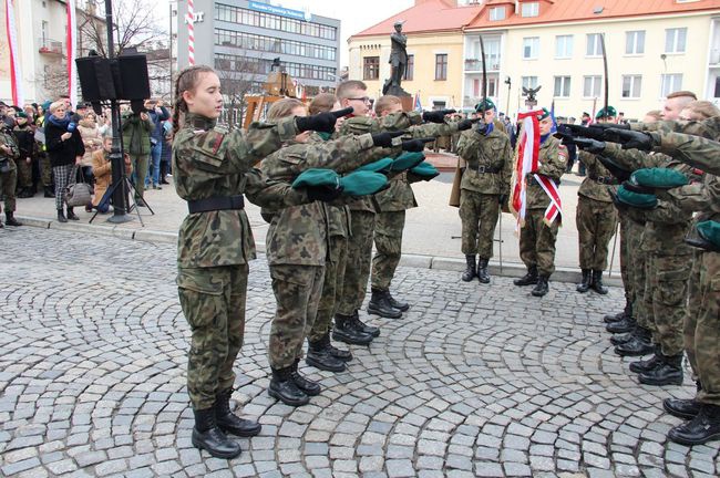 Przysięga klas mundurowych z RCEZ w Nisku.