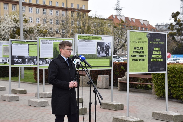 Obchody 43. rocznicy powstania WZZ Wybrzeża