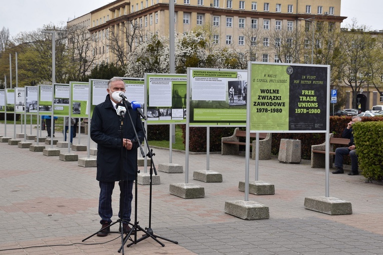 Obchody 43. rocznicy powstania WZZ Wybrzeża