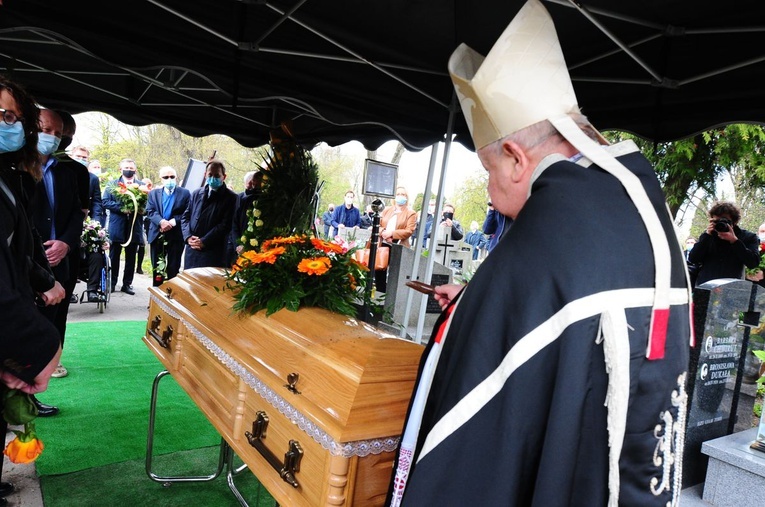 Uroczystości pogrzebowe prof. Mirosława Handkego (1946-2021)