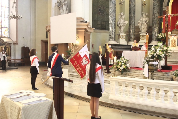 Absolwenci franciszkańskiego "katolika"