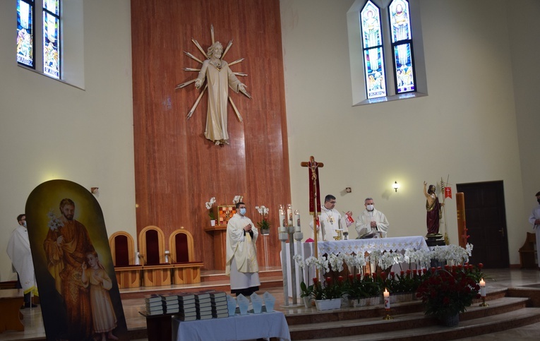 Zakończenie roku szkolnego klas maturalnych w "Klasyku"