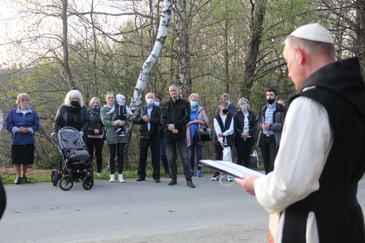 Łękawka. Poświęcenie kapliczki Matki Bożej Królowej Pokoju