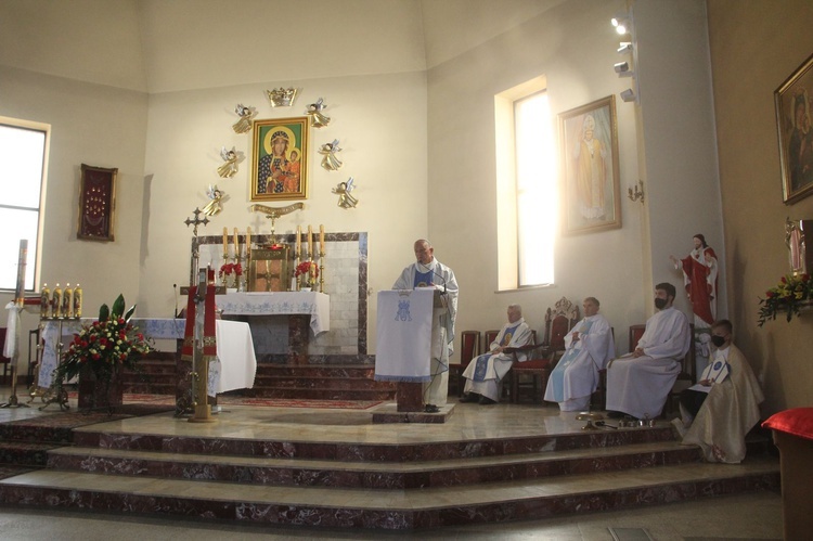 Łękawka. Poświęcenie kapliczki Matki Bożej Królowej Pokoju