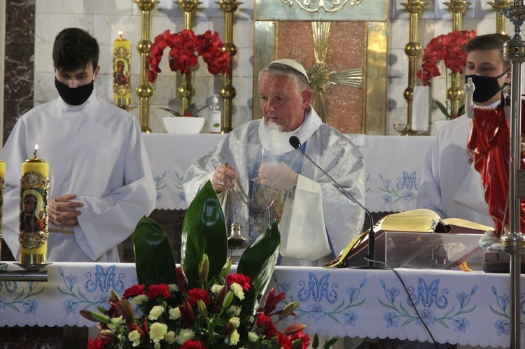 Łękawka. Poświęcenie kapliczki Matki Bożej Królowej Pokoju