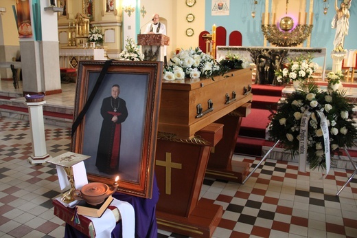 Radlin-Biertułtowy. Ks. Alfred Wloka - pożegnanie