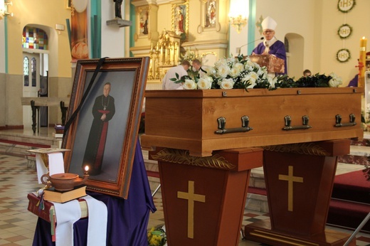 Radlin-Biertułtowy. Ks. Alfred Wloka - pożegnanie