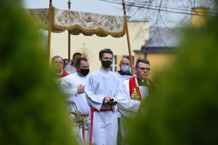 Procesja eucharystyczna.