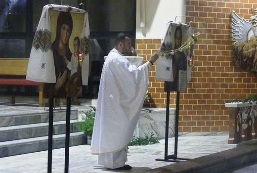 Greckokatolicka liturgia Wigilii Paschalnej w Bielsku-Białej-Leszczynach