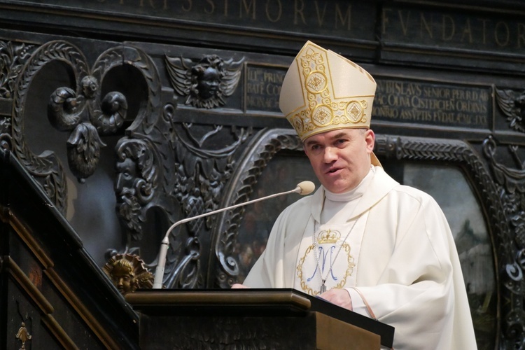 Eucharystia za śp. abp. Gocłowskiego