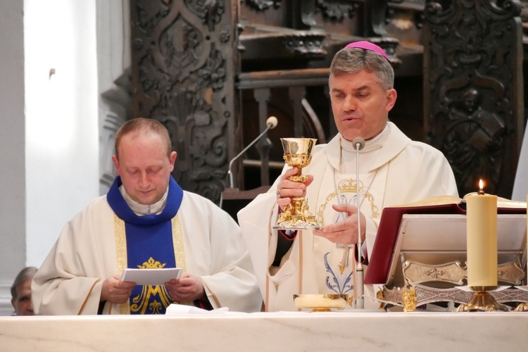 Eucharystia za śp. abp. Gocłowskiego