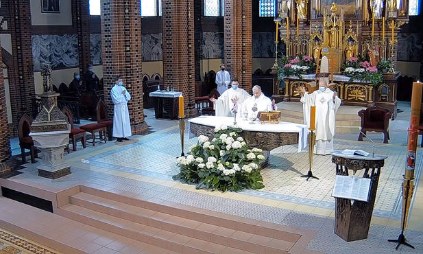 Bp Jan Kopiec: Czasy, w których żyjemy, są wyjątkowo wymagające