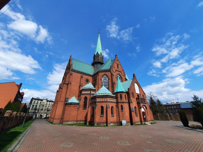 Załęże - kościół w Katowicach, wzniesiony po straszliwej katestrofie