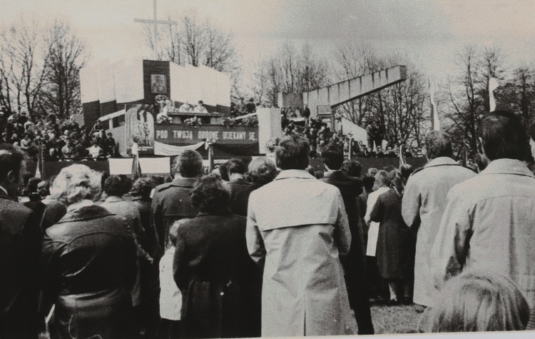 Uroczystość 40. rocznicy 3-majowej Mszy św. "Solidarności" w Andrychowie - 2021