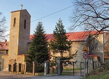 Tutejsza wspólnota parafialna rozpoczęła swoją historię w drugiej połowie XIX w.