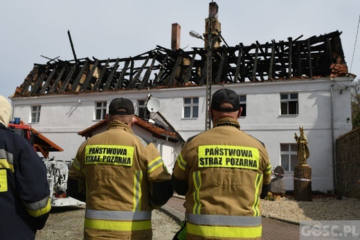 Pożar plebanii w Jakubowie już ugaszony