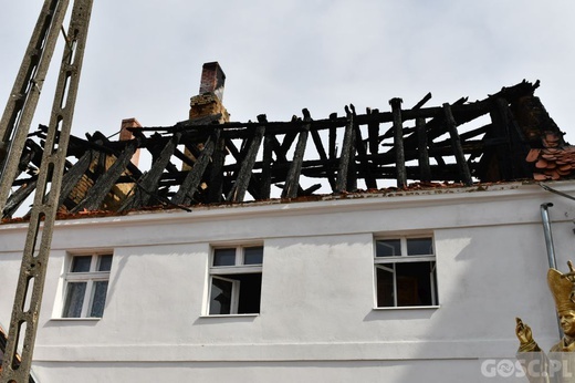 Pożar plebanii w Jakubowie już ugaszony