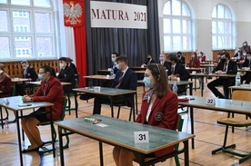 Matura 2021: Na egzaminie z polskiego "Lalka" i "Ziemia obiecana"