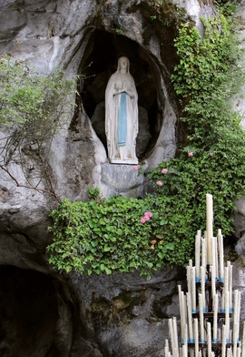 Objawienia Matki Bożej w Lourdes zostały uznane przez Kościół za autentyczne w 1862 r.