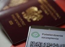 Osoby w wieku 28 i 29 lat mogą od dziś zapisywać się na szczepienie przeciw COVID-19