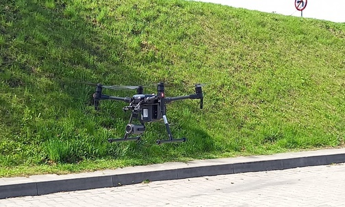 Będzin. Pierwsze loty policyjnego drona. Skontroluje przejścia dla pieszych i kierowców korzystających z telefonu