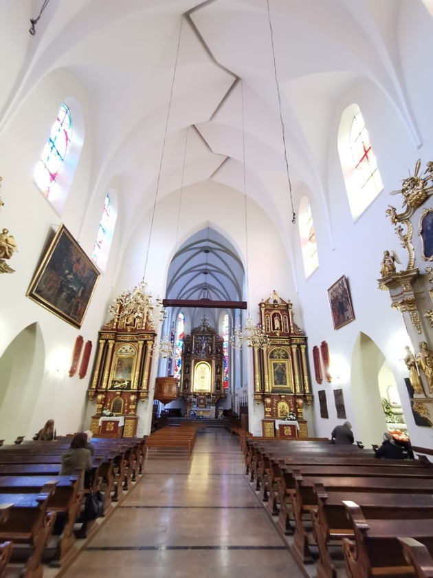 Sądecka bazylika pięknieje z dnia na dzień
