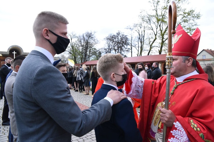 Bierzmowanie w Szczepanowie