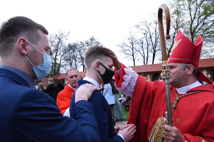 Bierzmowanie w Szczepanowie