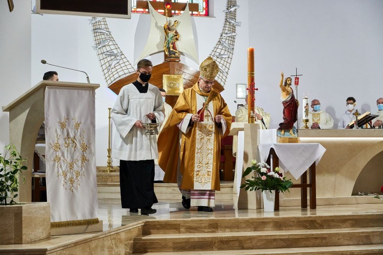 Wizytacja u św. Wojciecha w Wałbrzychu. Uroczystości z dwoma męczennikami