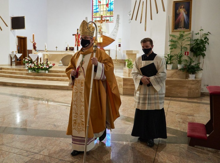 Wizytacja u św. Wojciecha w Wałbrzychu. Uroczystości z dwoma męczennikami