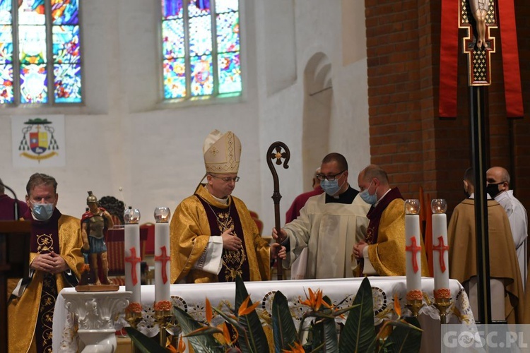 Msza św. za hutników w głogowskiej kolegiacie