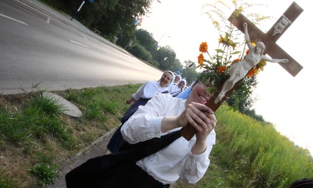 Miłowanie jak Chrystus to gotowość służenia innym