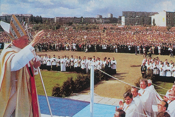 Dziękuję Bogu, że Kościół na Warmii żyje...